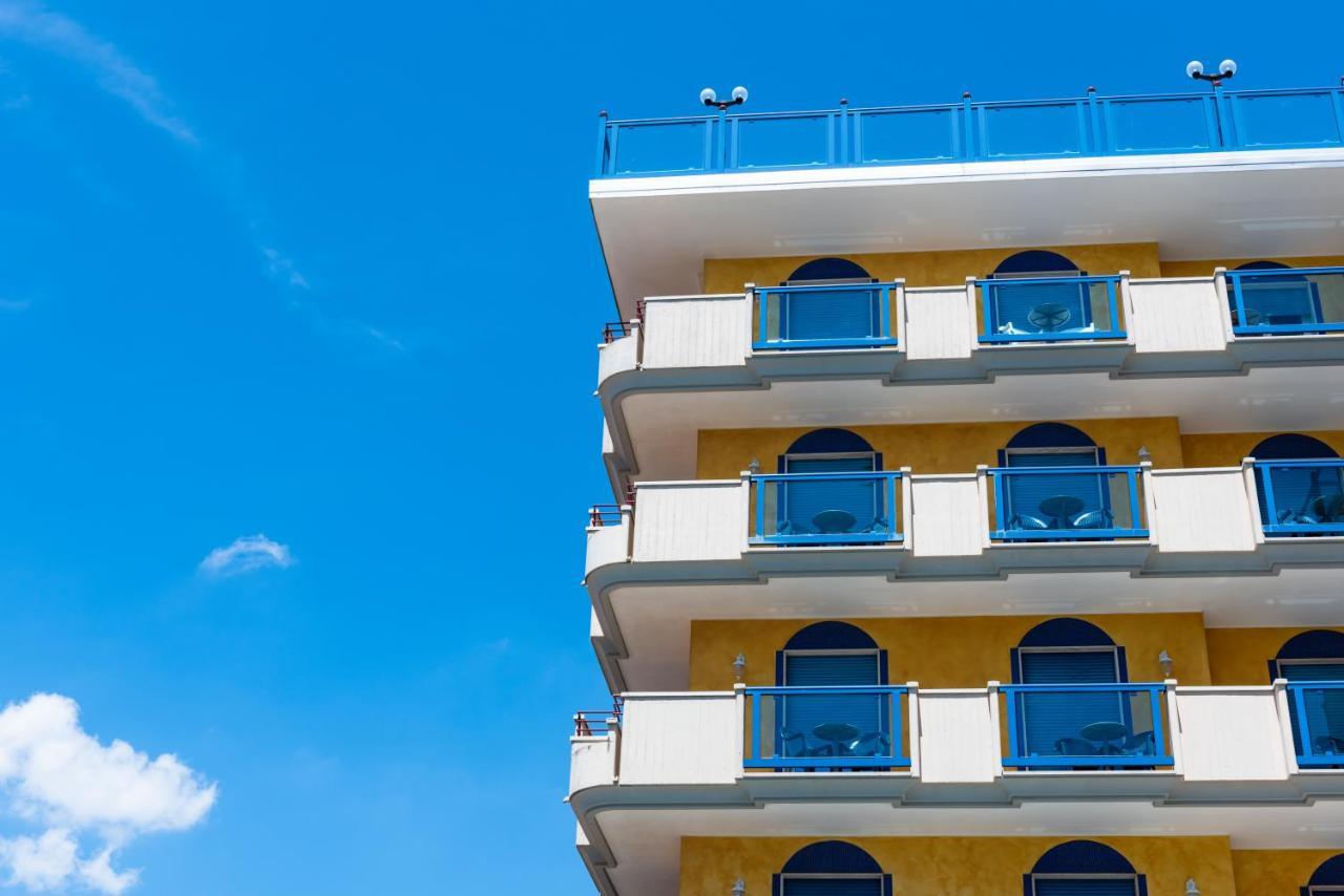 Hotel Brioni Mare Лидо-ди-Езоло Экстерьер фото