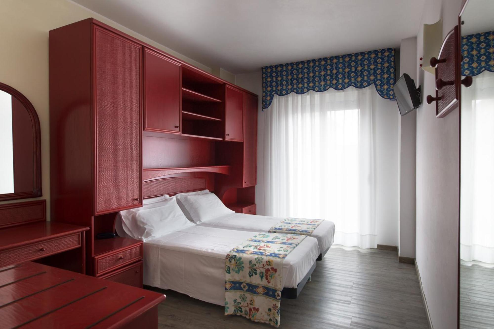 Hotel Brioni Mare Лидо-ди-Езоло Экстерьер фото